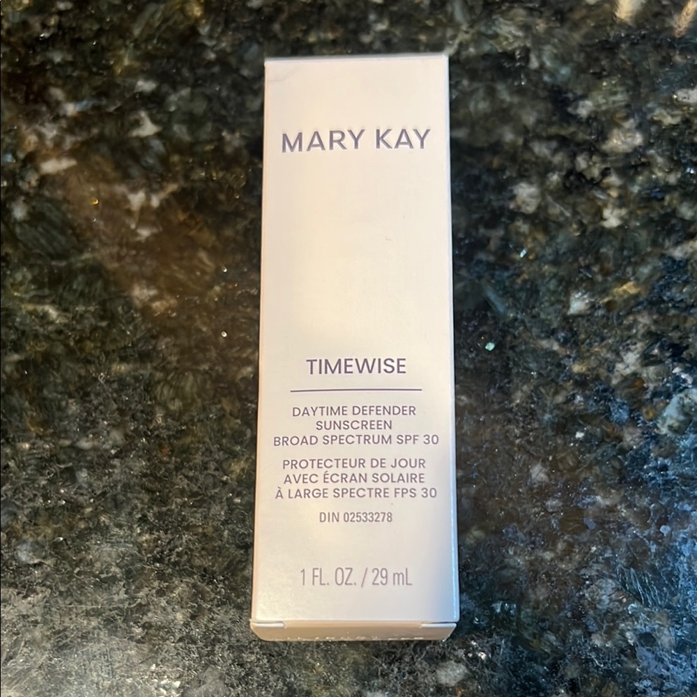 Mary Kay Timewise Daytime Defender Sunscreen 1OZ NIB